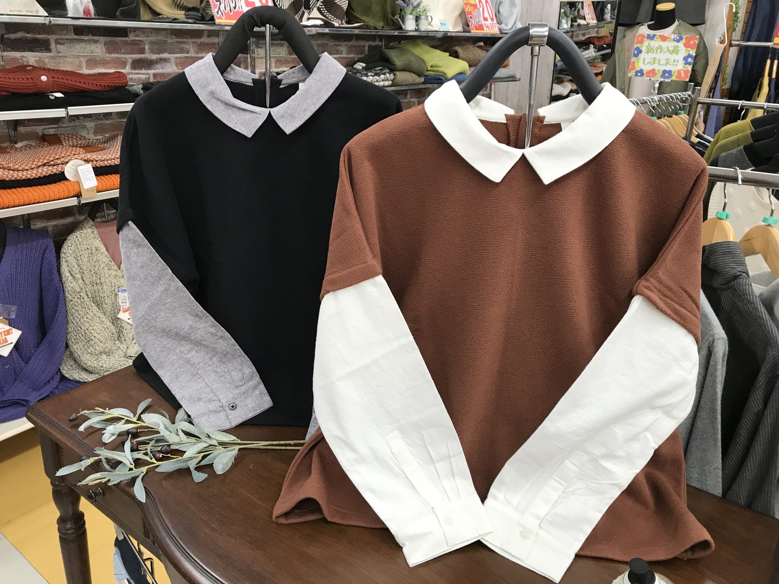 人気の重ね着風トップス入荷です!